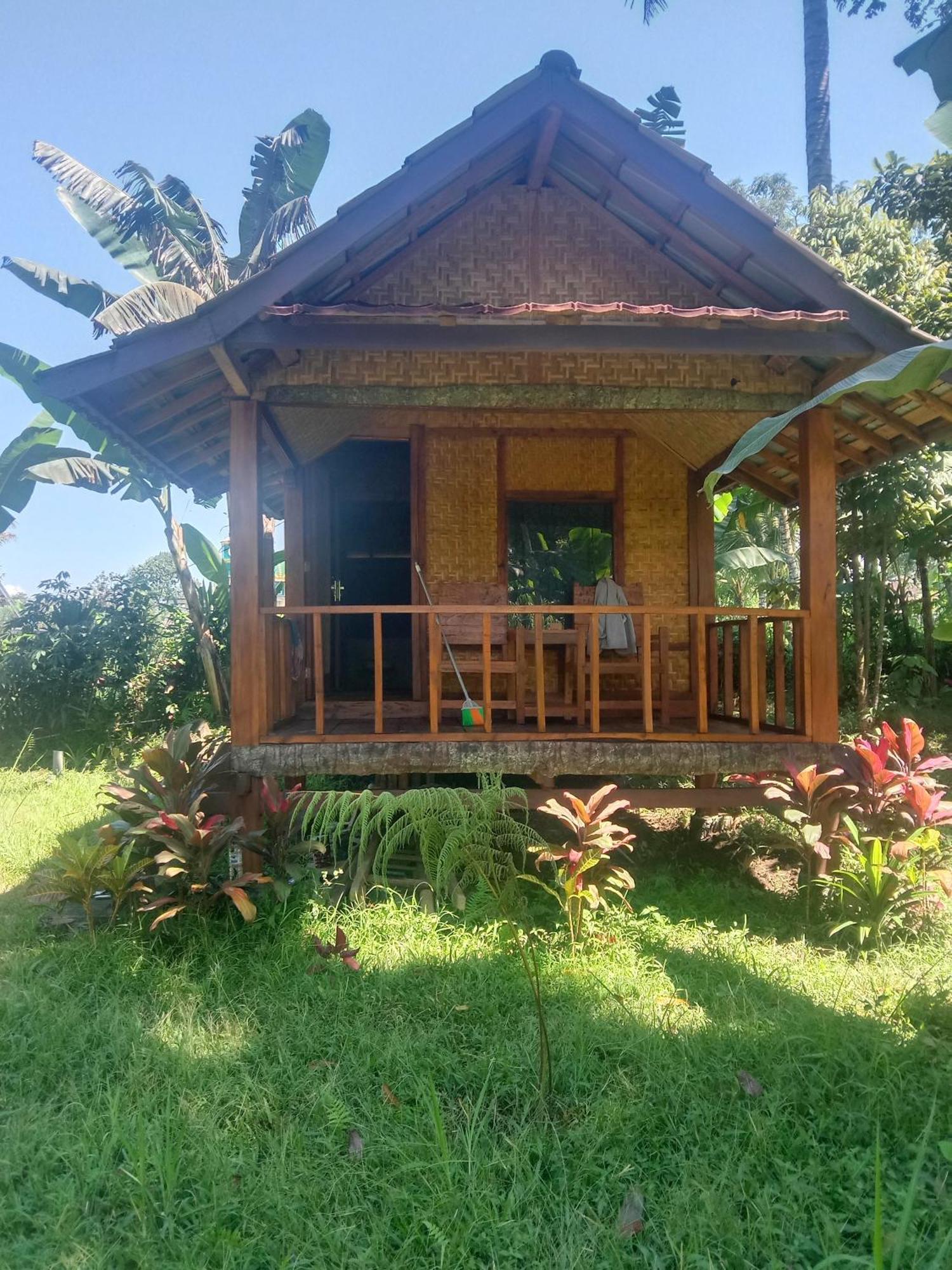 Banana Bungalows Tetebatu Extérieur photo